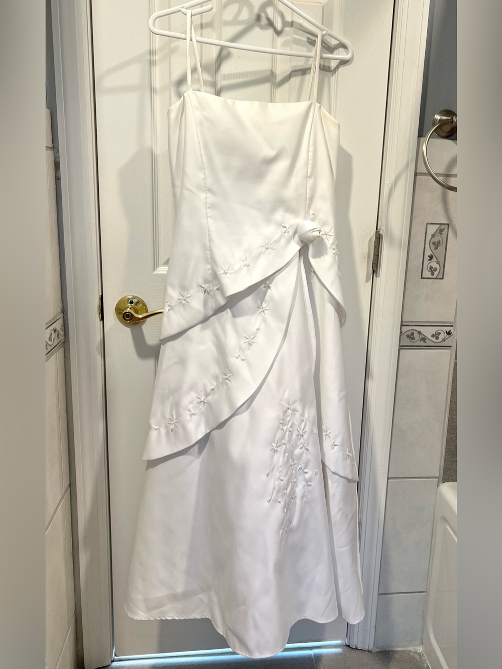 White Floral Appliqué Formal Dress for Women